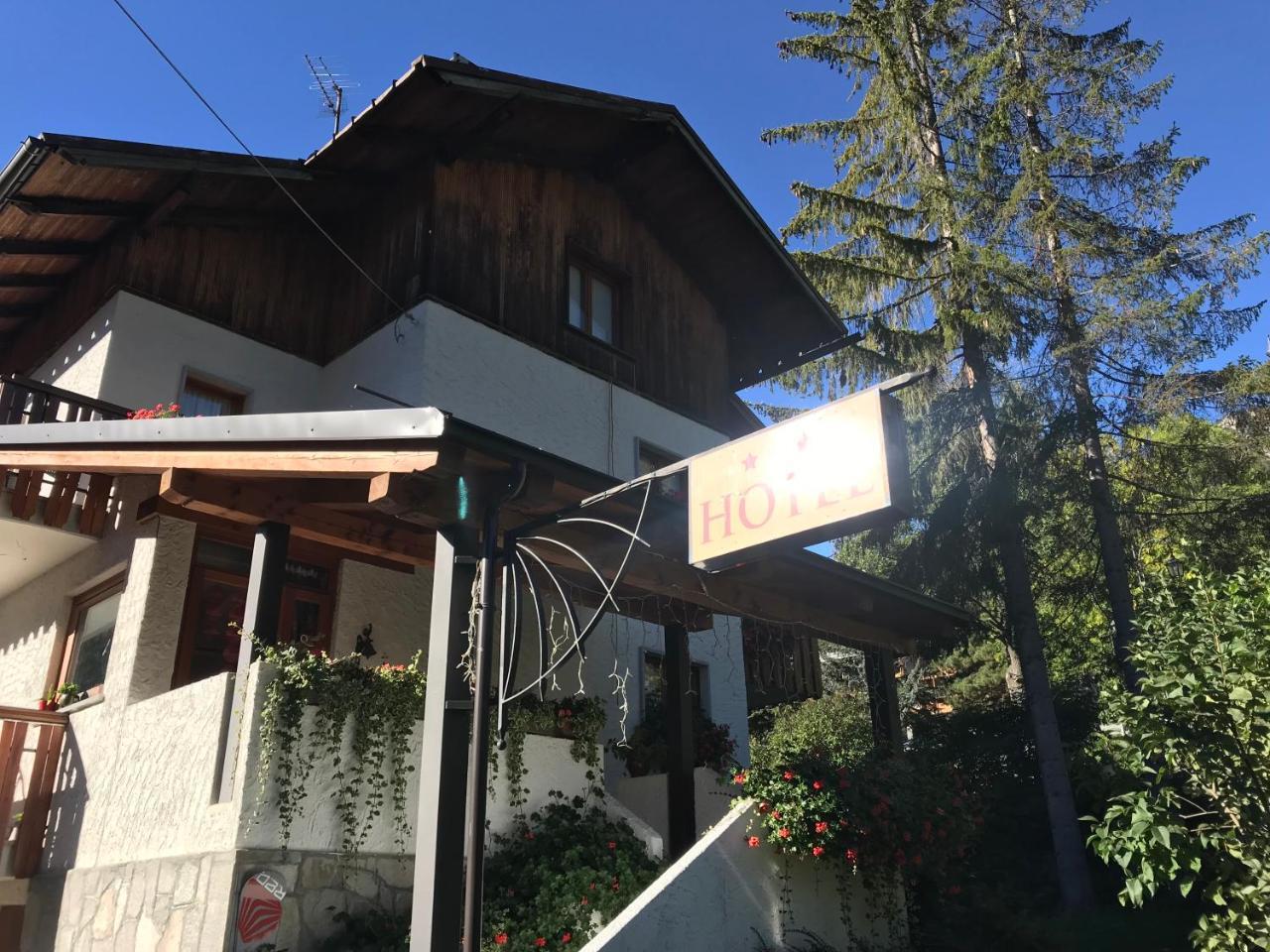 Hotel La Nigritella Бардонеккия Экстерьер фото
